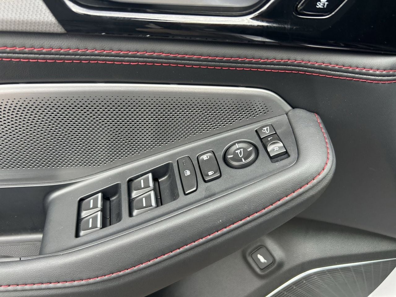 New 2026 Solar Silver Metallic Acura SH-AWD A-Spec Package image 31