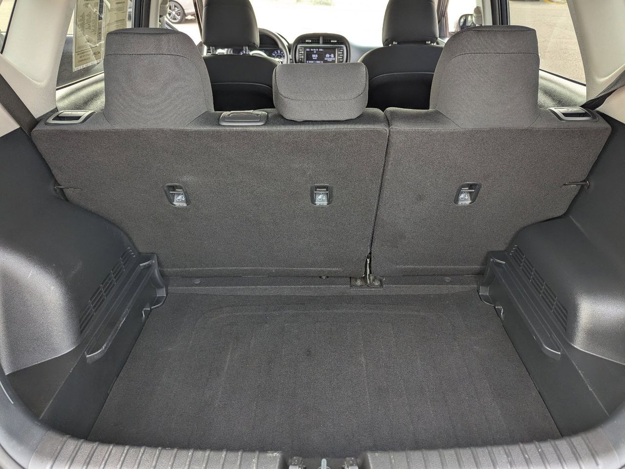 Used 2022 Gravity Gray Kia LX image 10