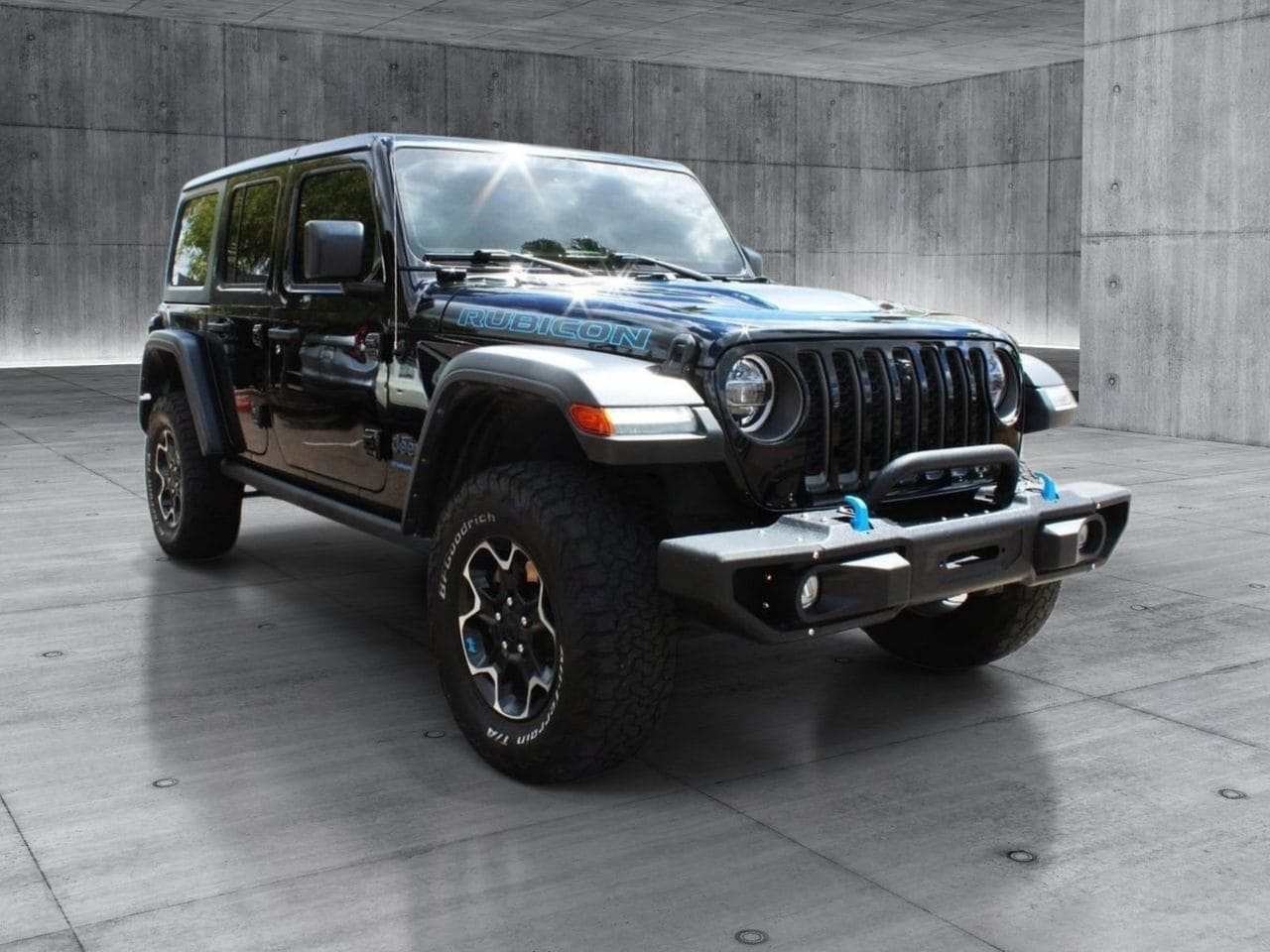 Used 2021 Black Clearcoat Jeep Unlimited Rubicon 4xe image 7