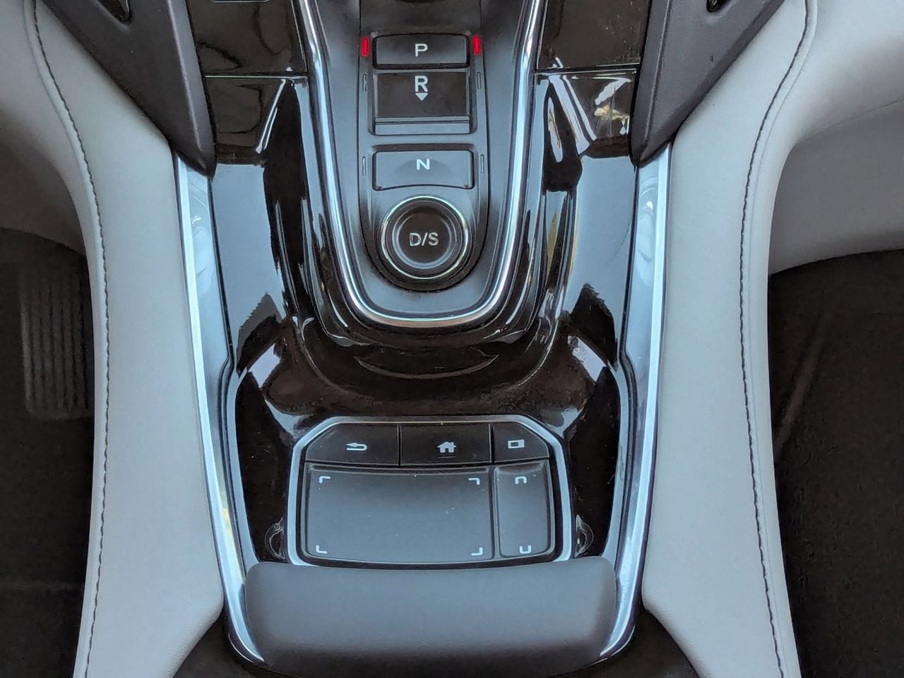 Used 2019 Lunar Silver Metallic Acura Advance Package image 23