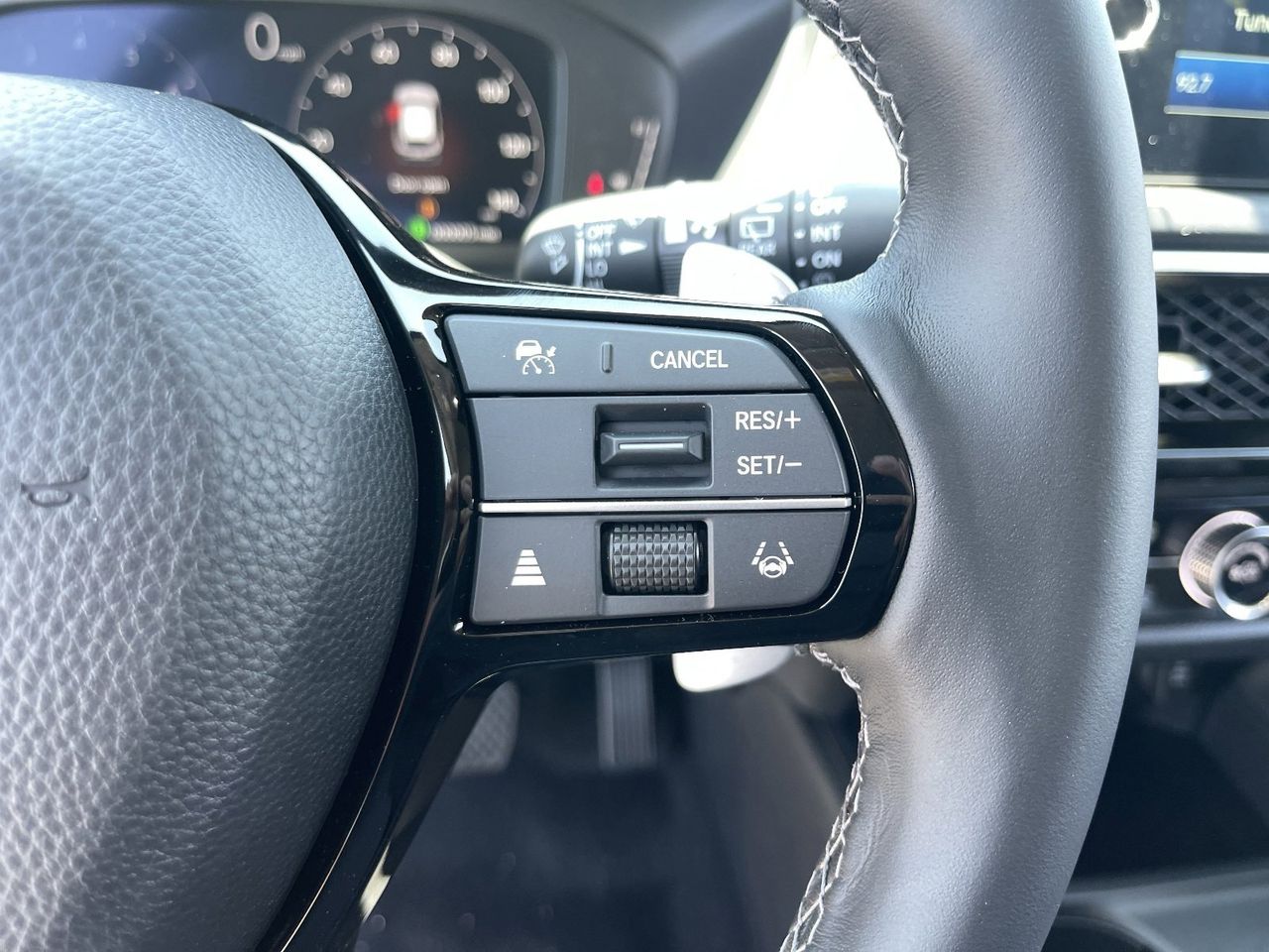 New 2026 Platinum White Pearl Acura Base image 32