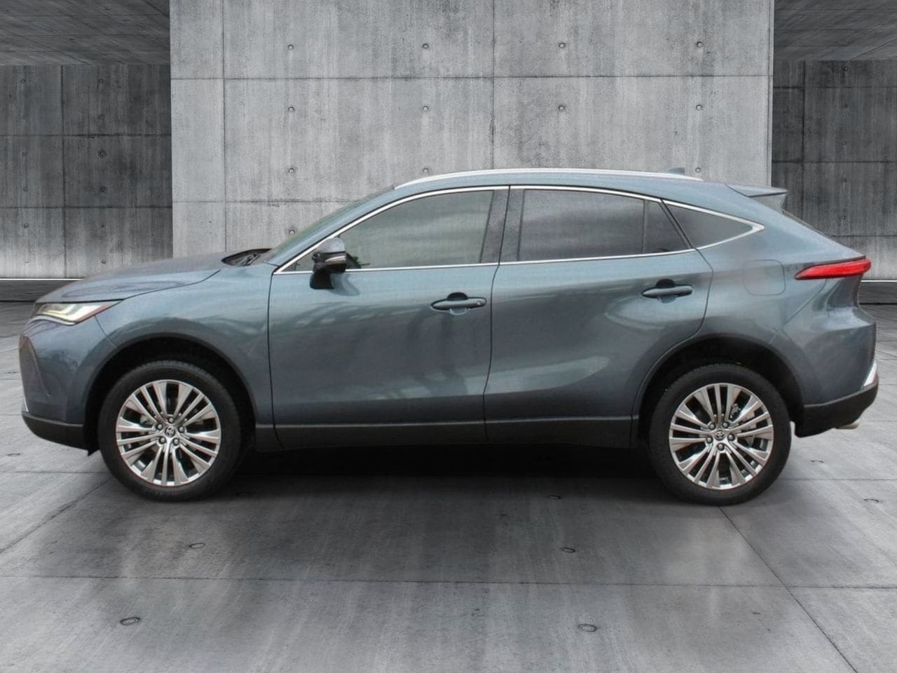 Used 2022 Coastal Gray Toyota Limited image 2