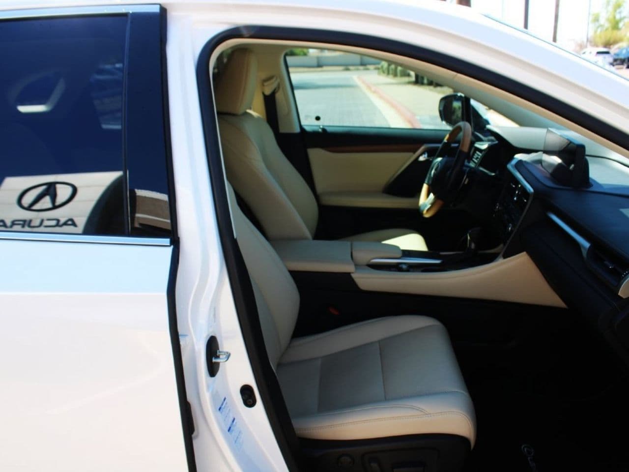Used 2021 Eminent White Pearl Lexus 450h image 16