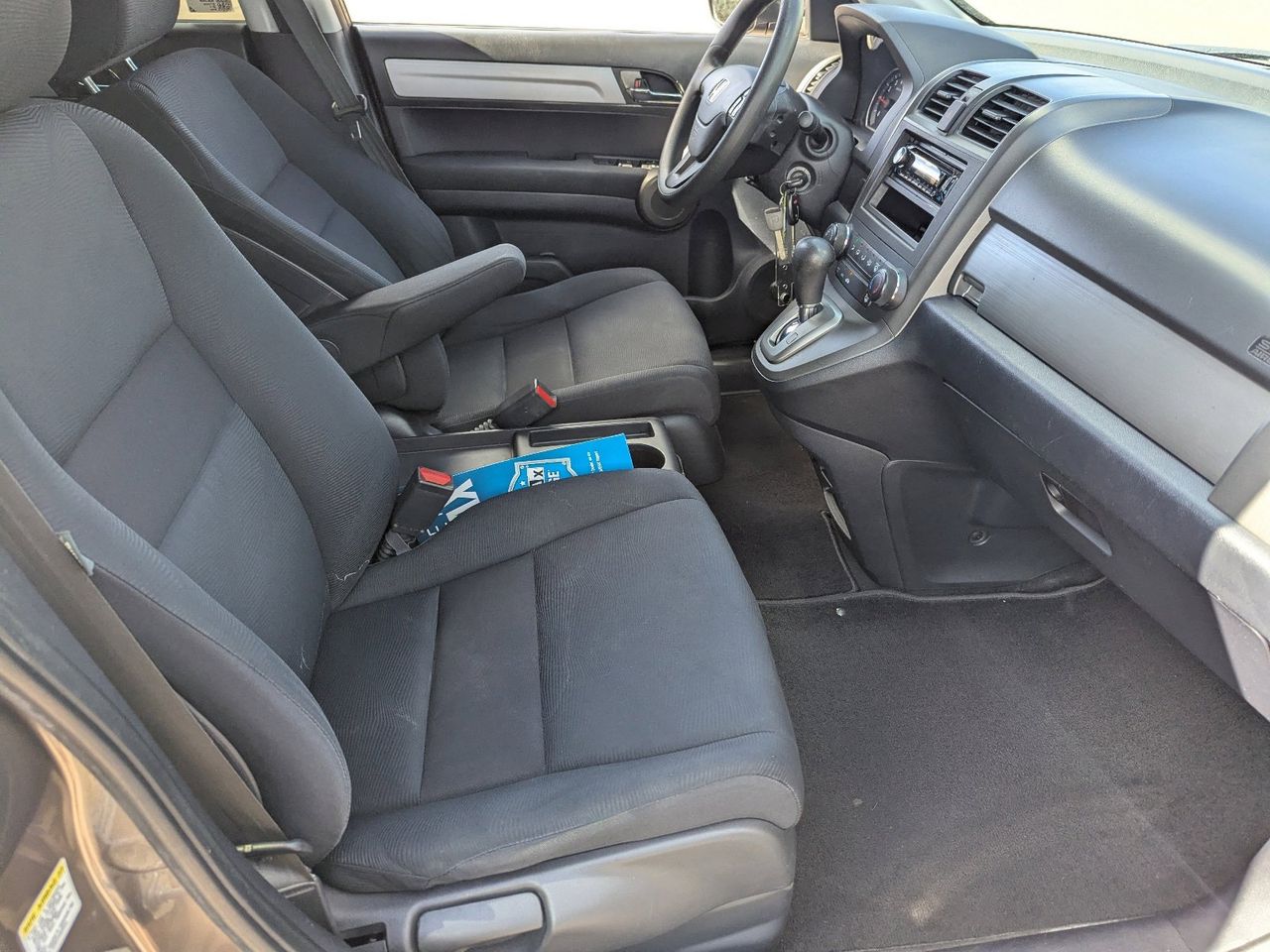 Used 2011 Urban Titanium Metallic Honda LX image 12