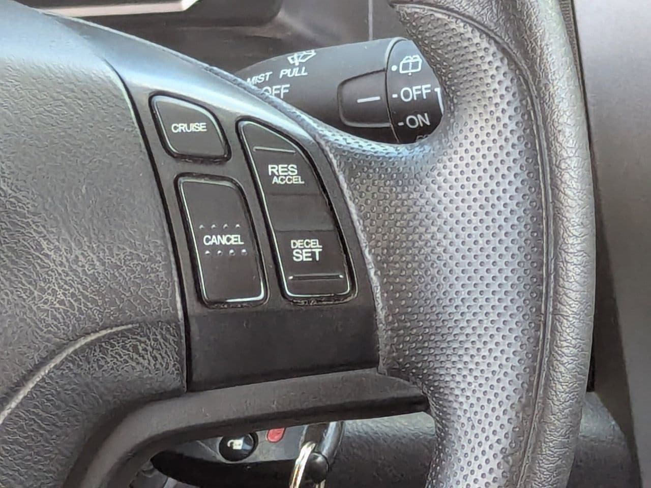 Used 2011 Urban Titanium Metallic Honda LX image 23