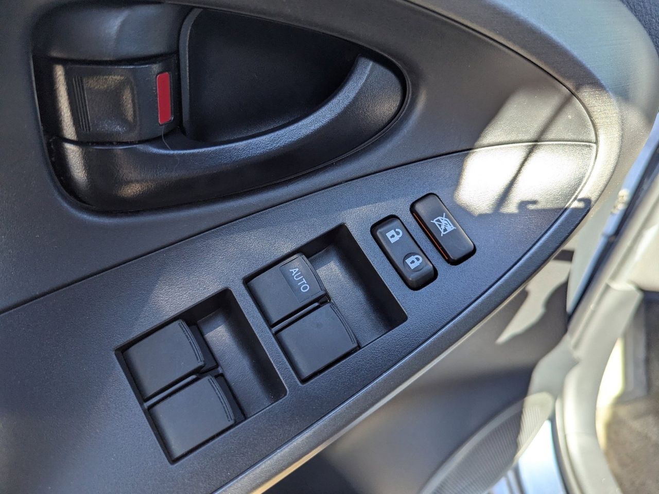 Used 2012 Pacific Blue Metallic Toyota Limited image 30