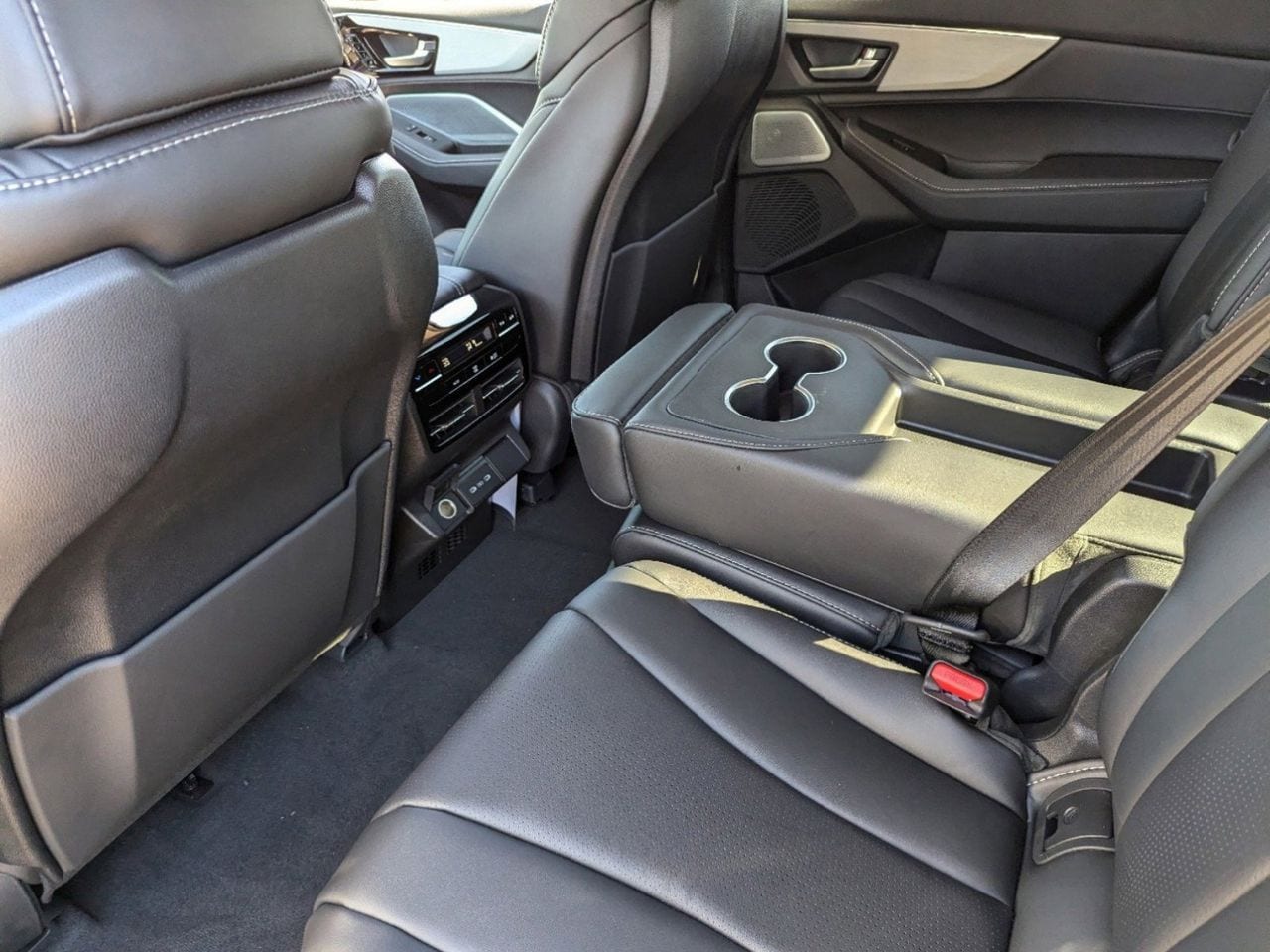 New 2026 Platinum White Pearl Acura FWD Technology Package image 24