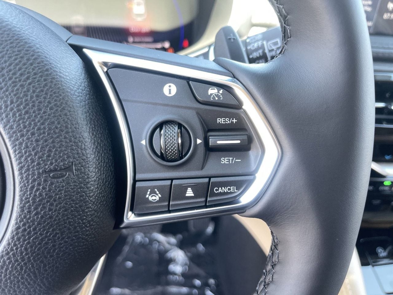 New 2026 Platinum White Pearl Acura SH-AWD Advance Package image 33