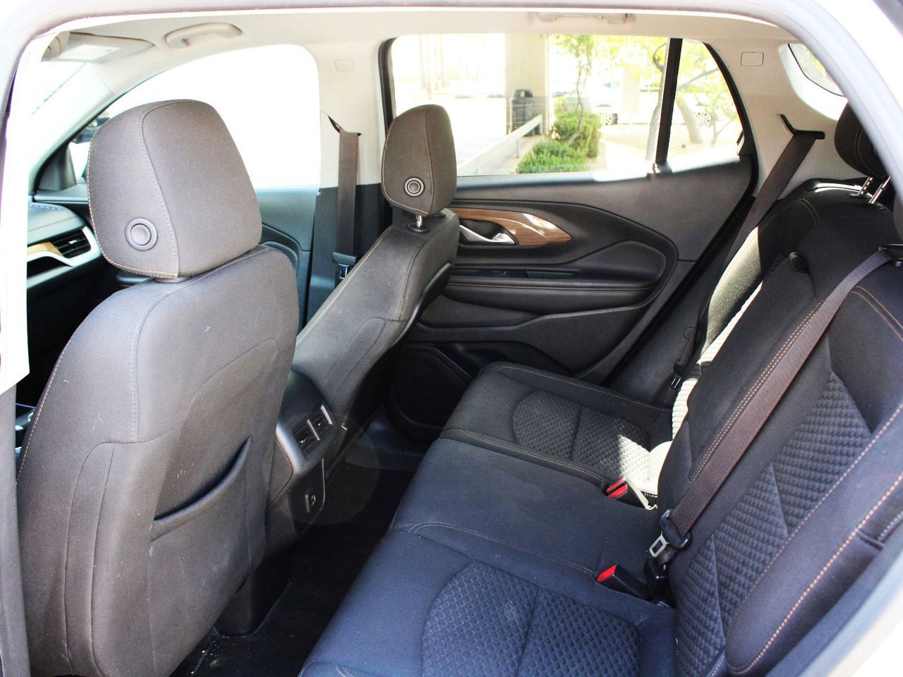 Used 2020 Summit White GMC SLE image 10