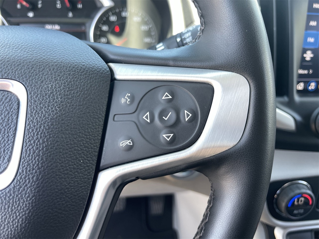 Image 30 of 2024 GMC Terrain
