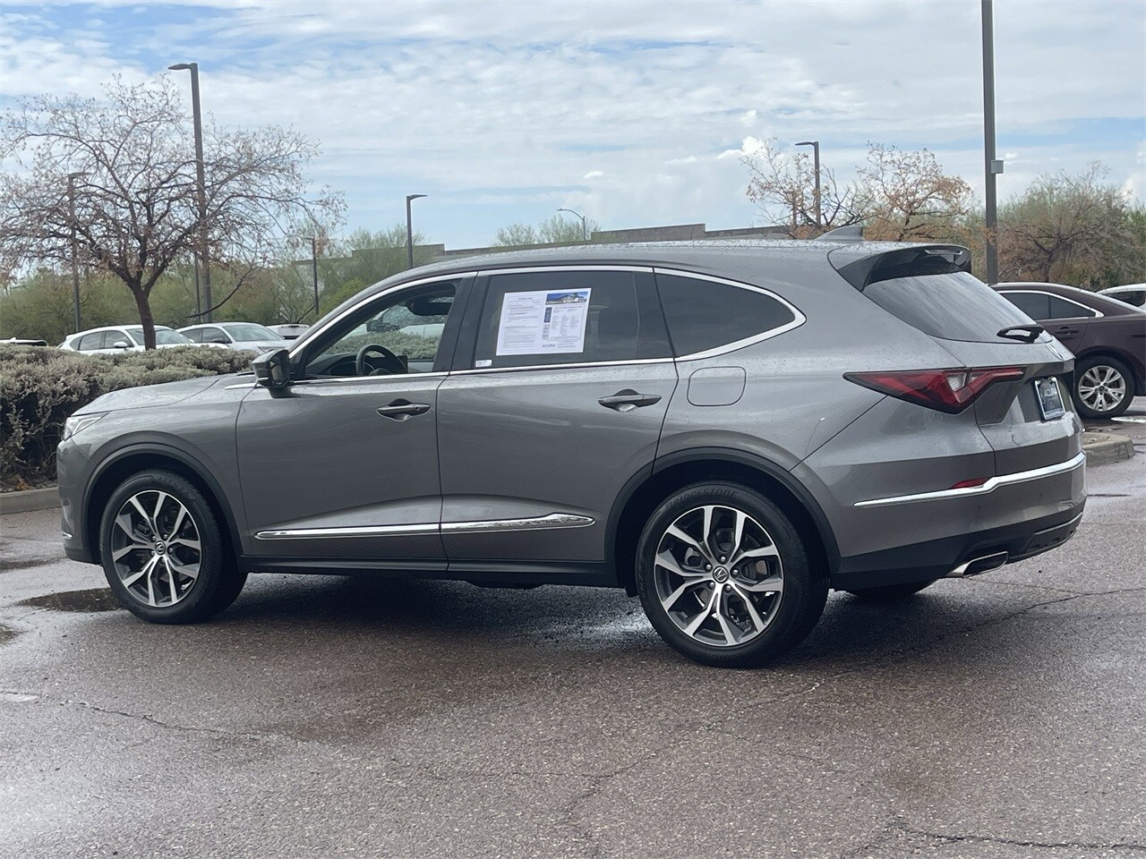 2023 Acura MDX Technology SH-AWD photo 2