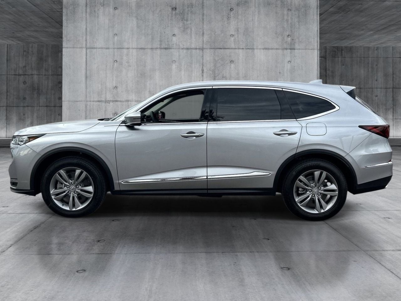 New 2026 Solar Silver Metallic Acura SH-AWD image 3