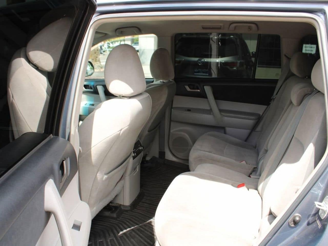 Used 2011 Shoreline Blue Pearl Toyota Premium image 10