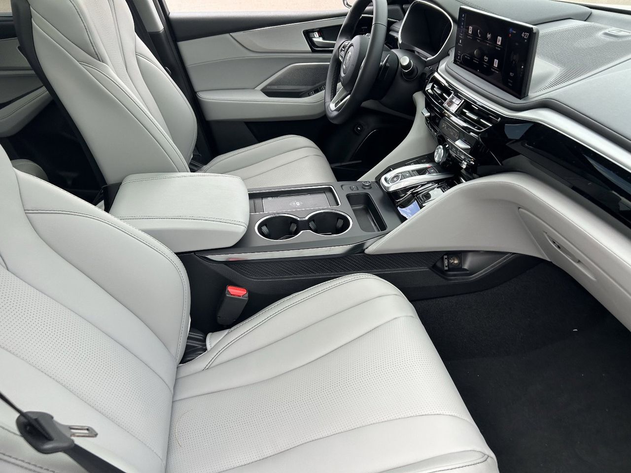 New 2026 Solar Silver Metallic Acura SH-AWD Technology Package image 12