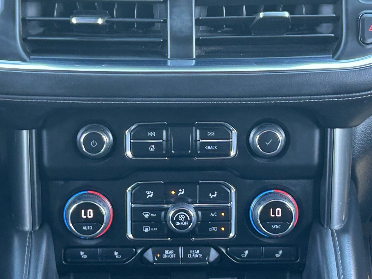 Used 2022 Midnight Blue Metallic Chevrolet LT image 22