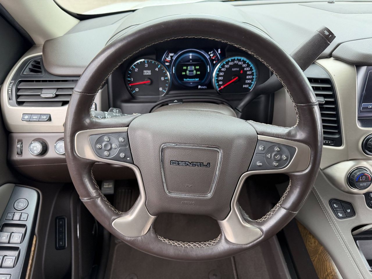 Used 2019 White Frost Tricoat GMC Denali image 24