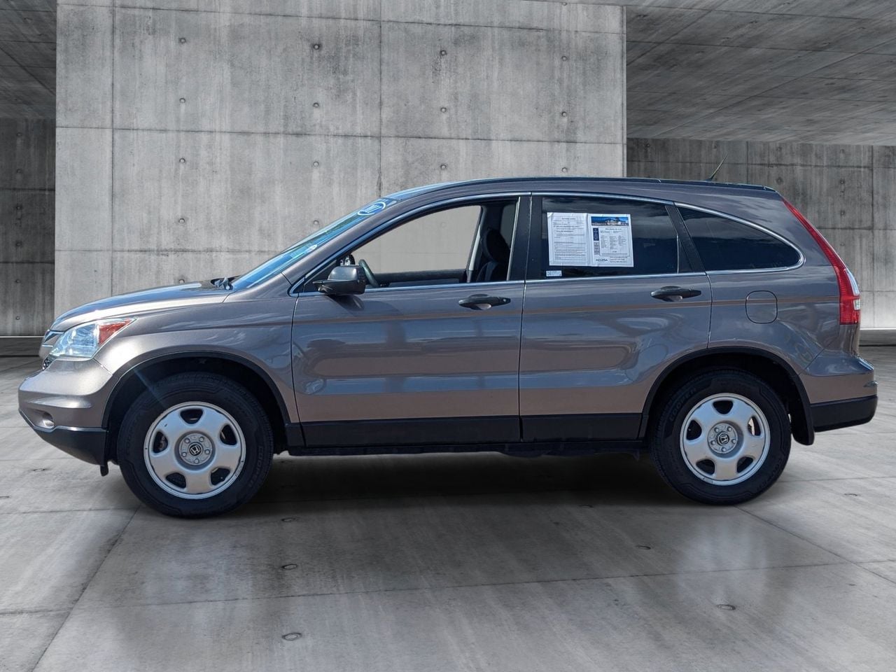 Used 2011 Urban Titanium Metallic Honda LX image 2