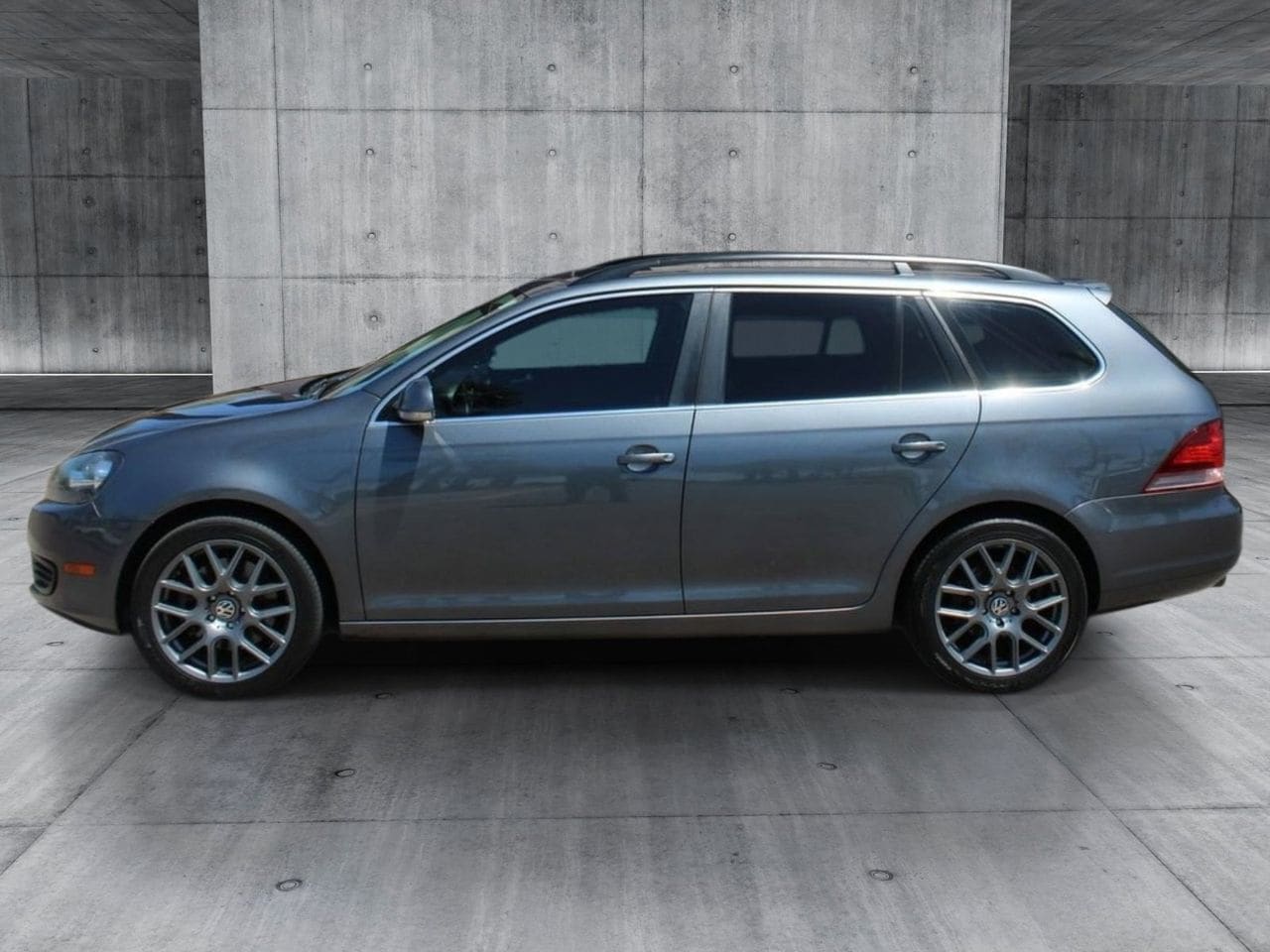 Used 2014 Volkswagen Jetta SportWagen TDI with VIN 3VWPL7AJ4EM609728 for sale in Peoria, AZ