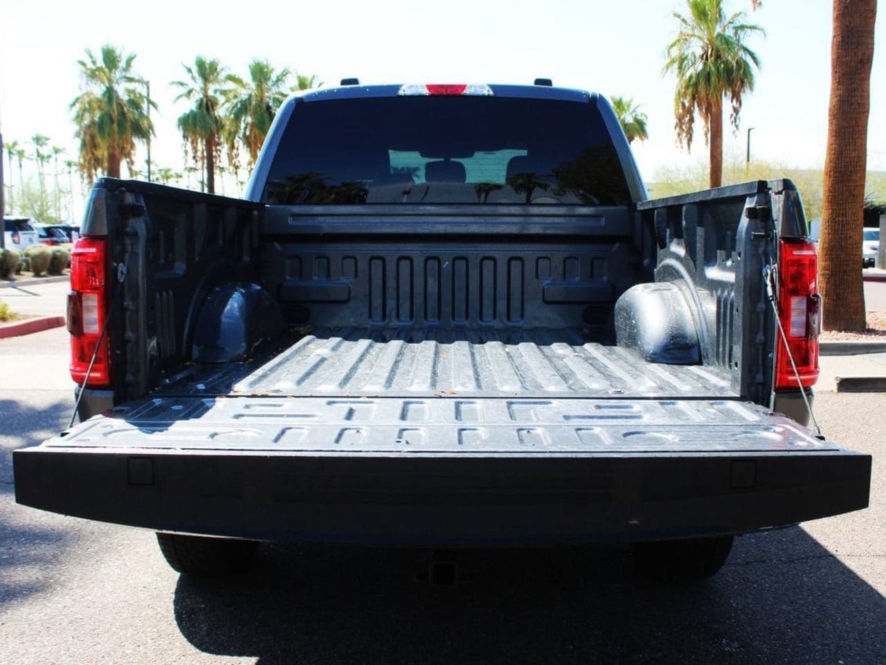 Used 2023 Carbonized Gray Metallic Ford XLT image 13