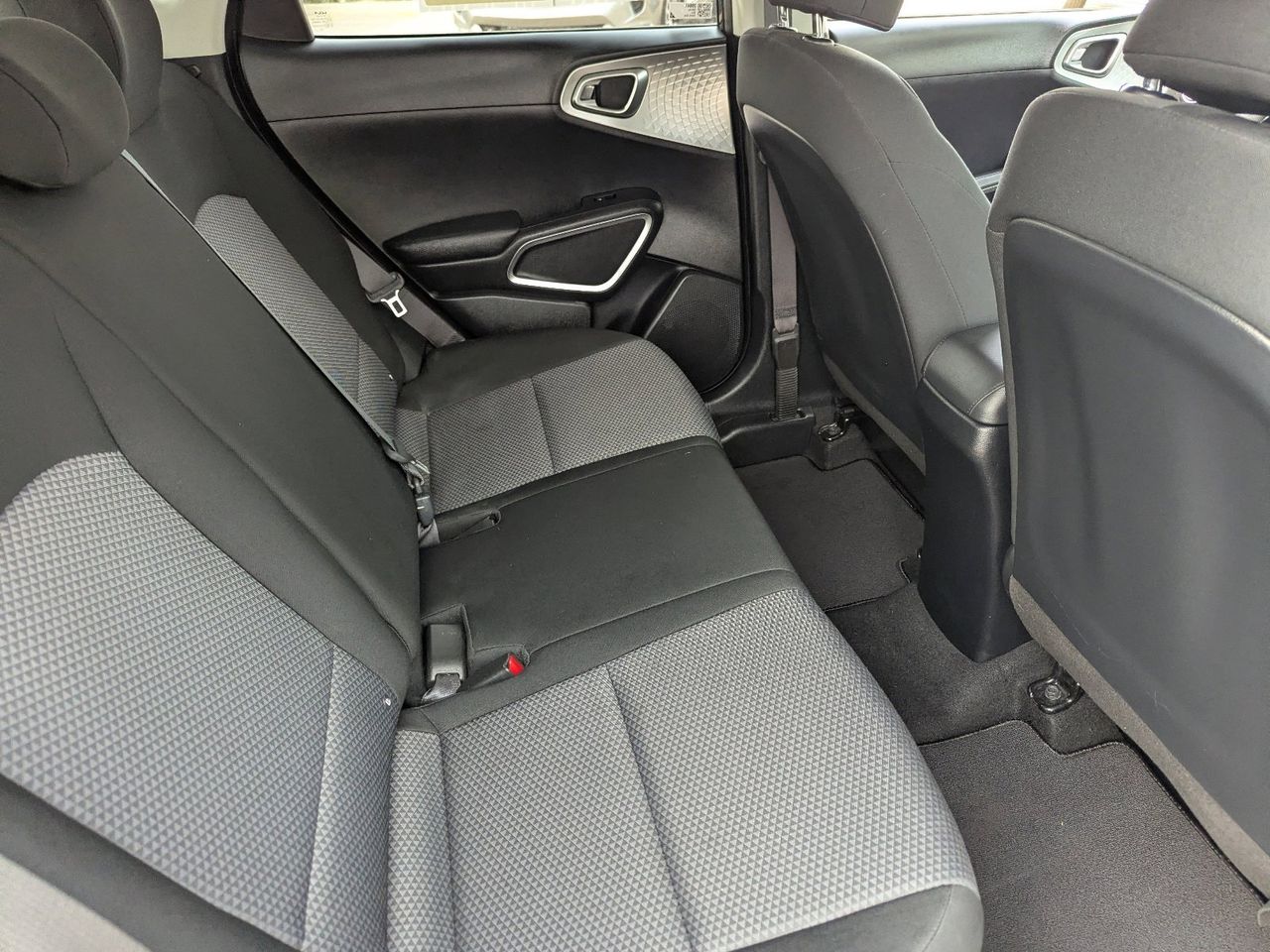 Used 2022 Gravity Gray Kia LX image 14