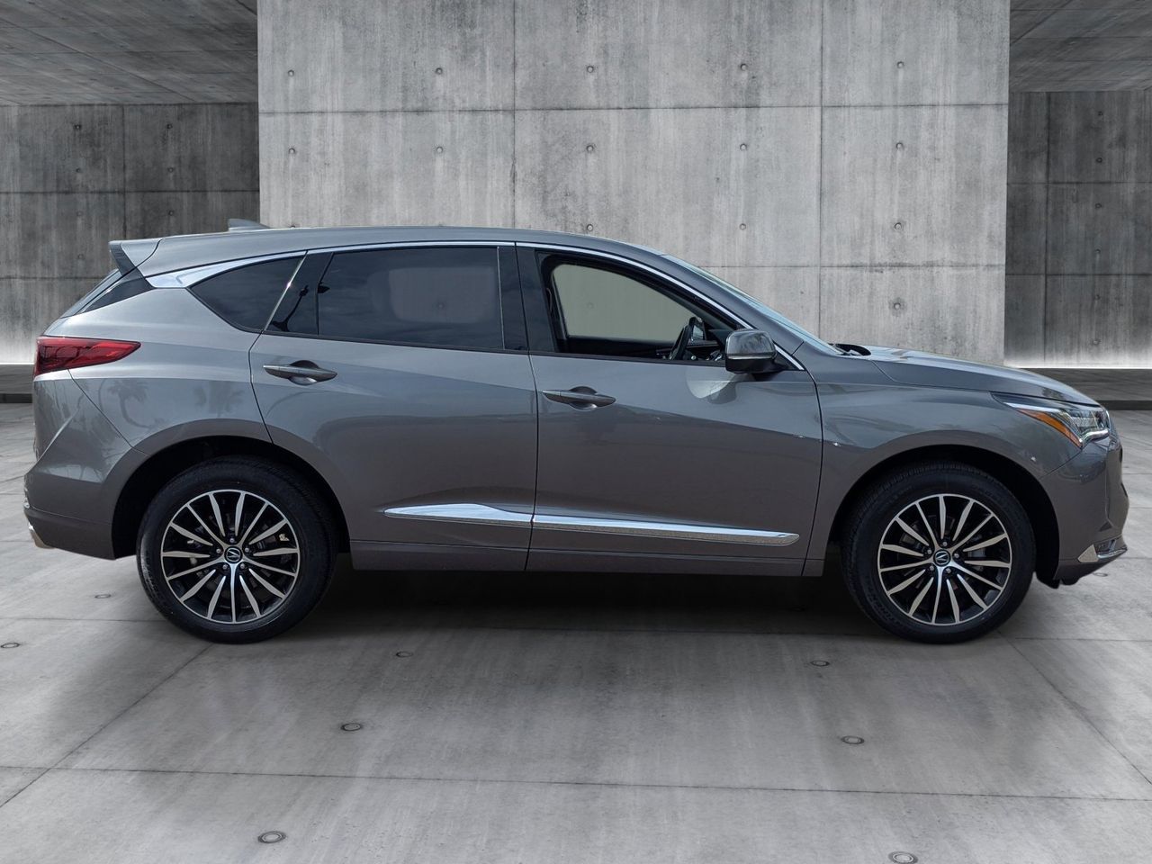 Certified Used 2025 Liquid Carbon Metallic Acura Advance Package SH-AWD image 6