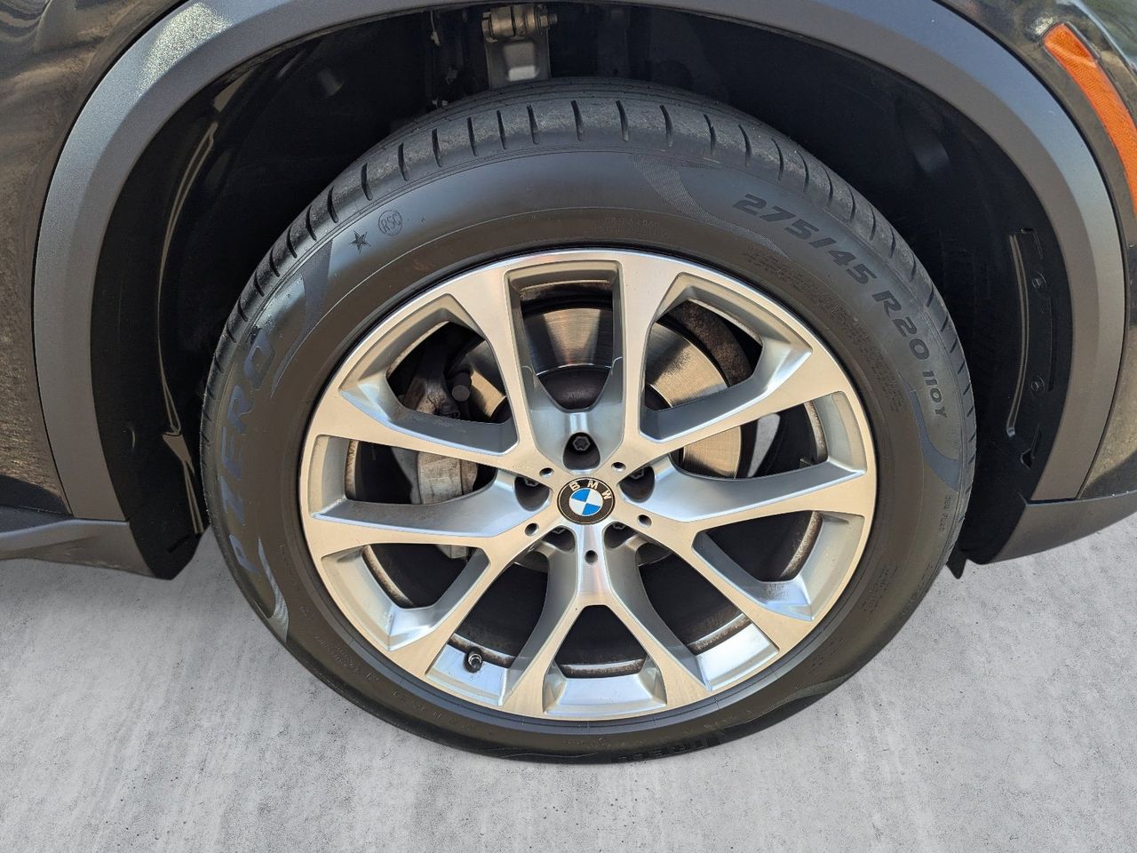 Used 2023 Black Sapphire Metallic BMW sDrive40i image 10