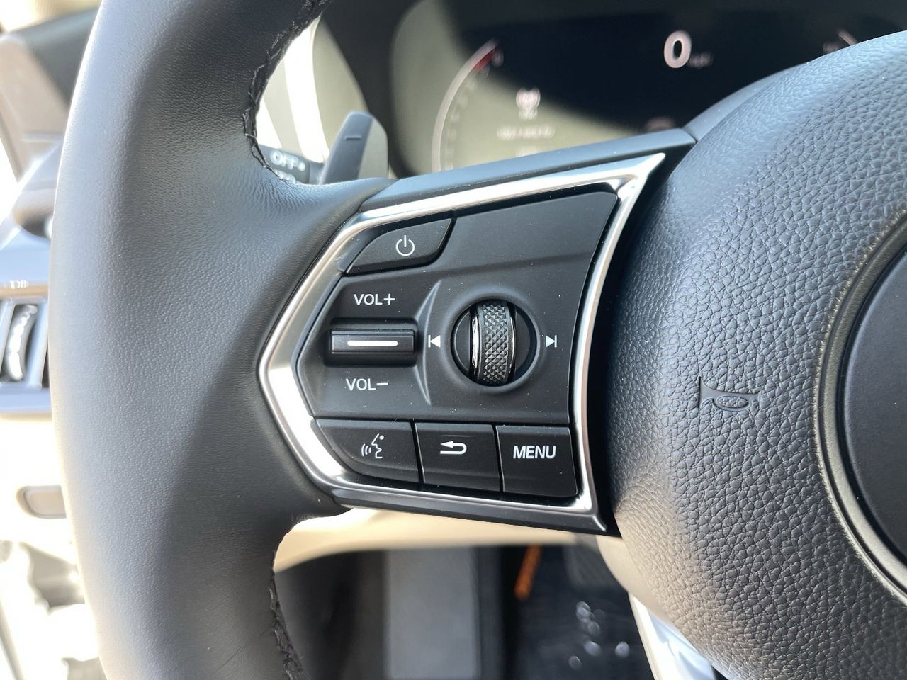 New 2026 Platinum White Pearl Acura FWD image 31