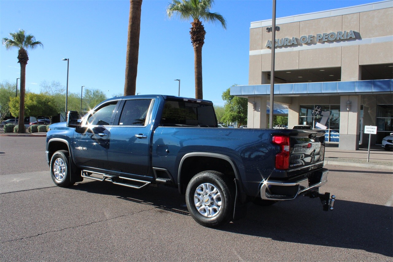 2020 Chevrolet Silverado 2500HD LTZ photo 3