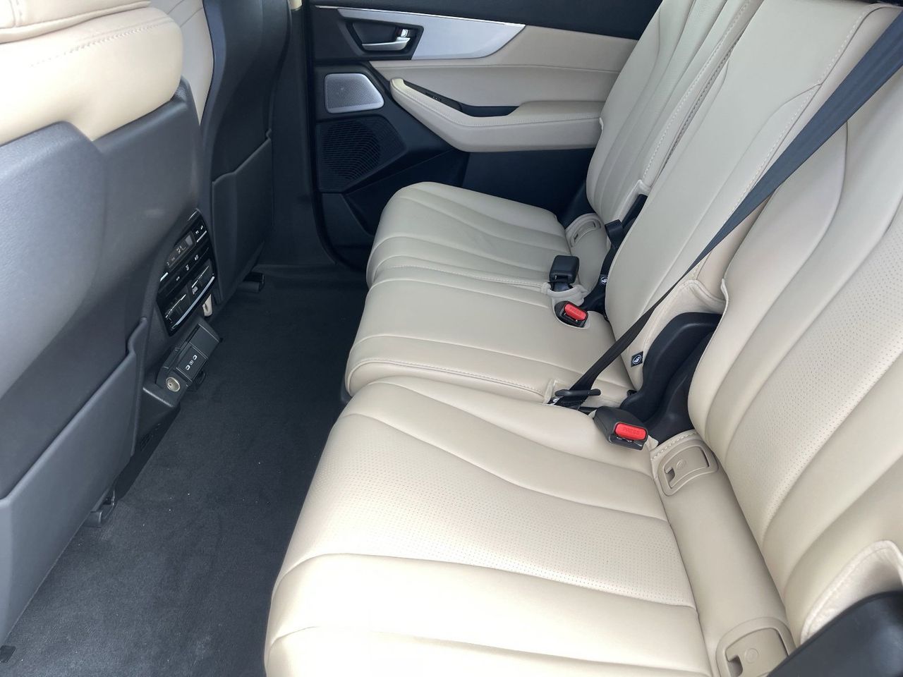 New 2026 Platinum White Pearl Acura FWD Technology Package image 20