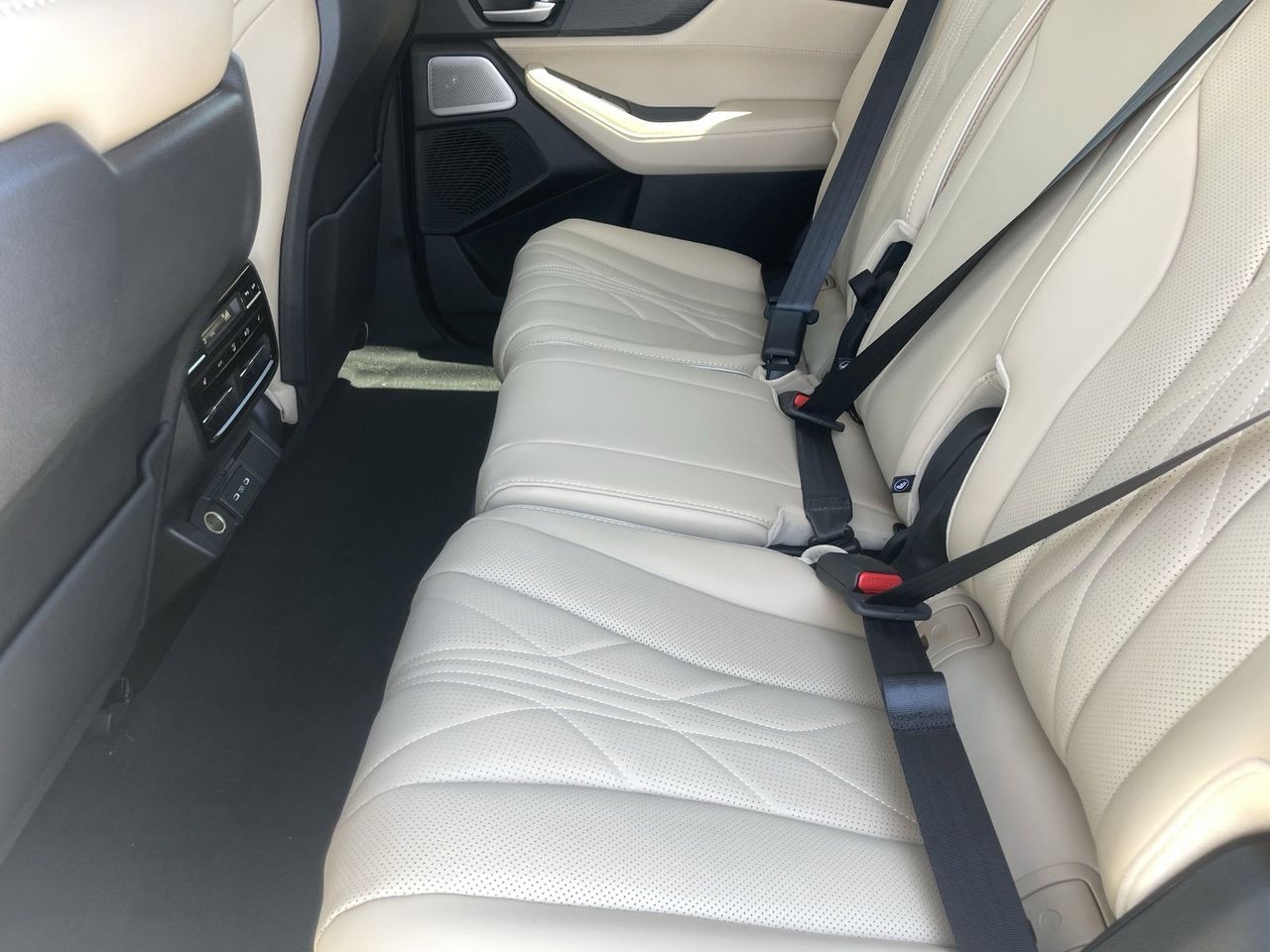 New 2026 Platinum White Pearl Acura SH-AWD Advance Package image 20