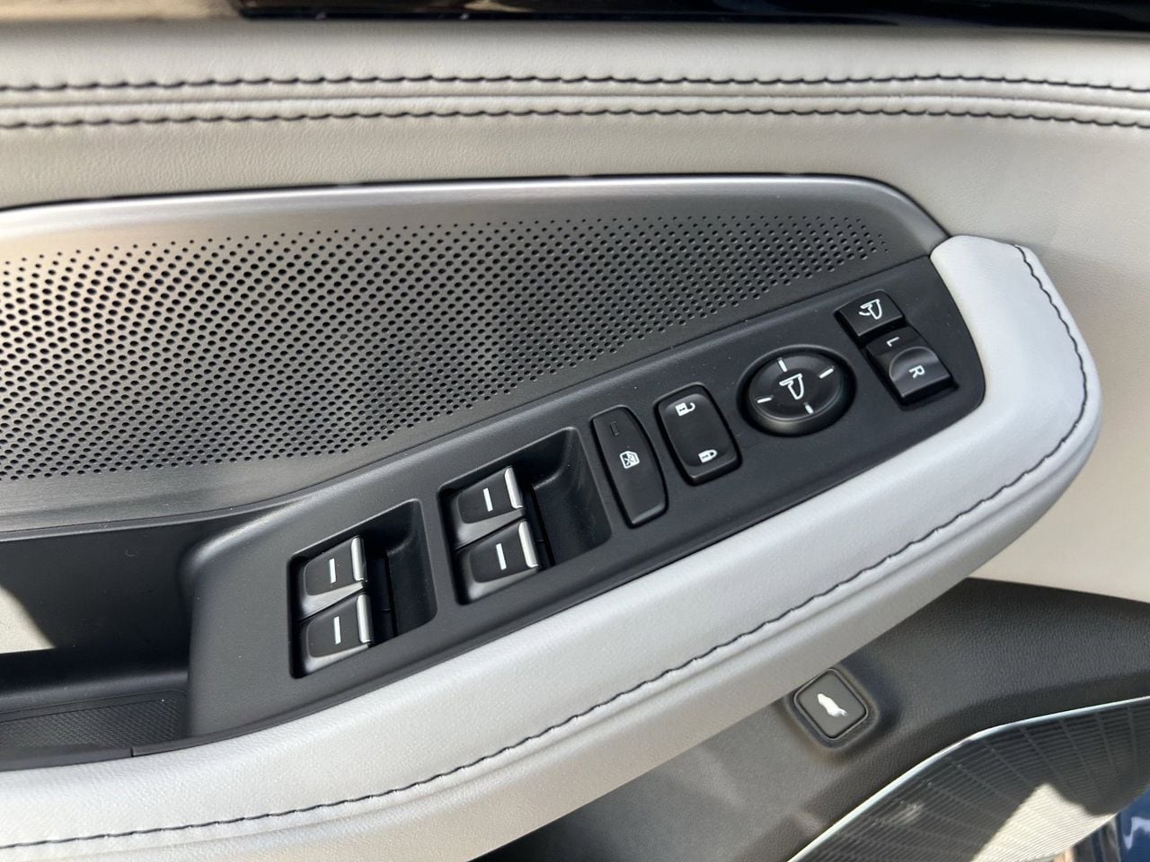New 2026 Canyon River Blue Metallic Acura SH-AWD Advance Package image 31