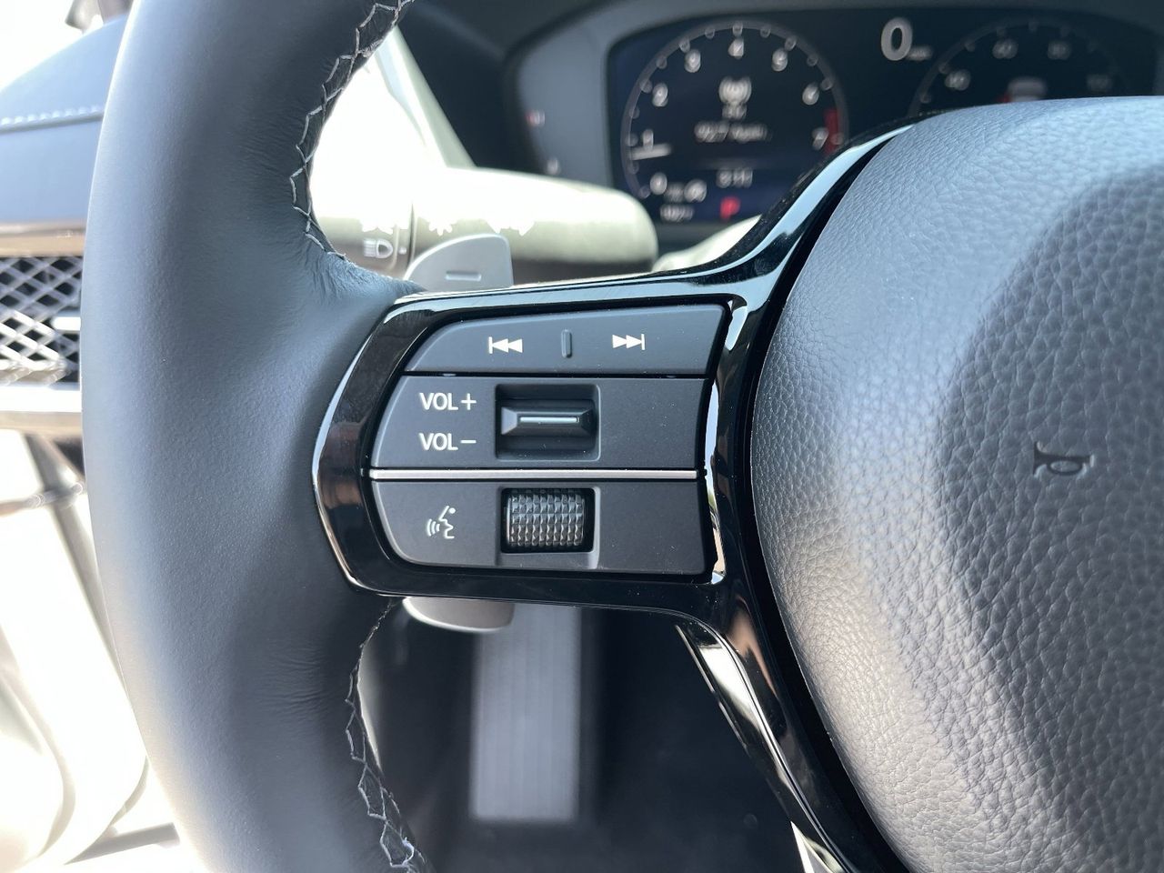 New 2026 Platinum White Pearl Acura Base image 31