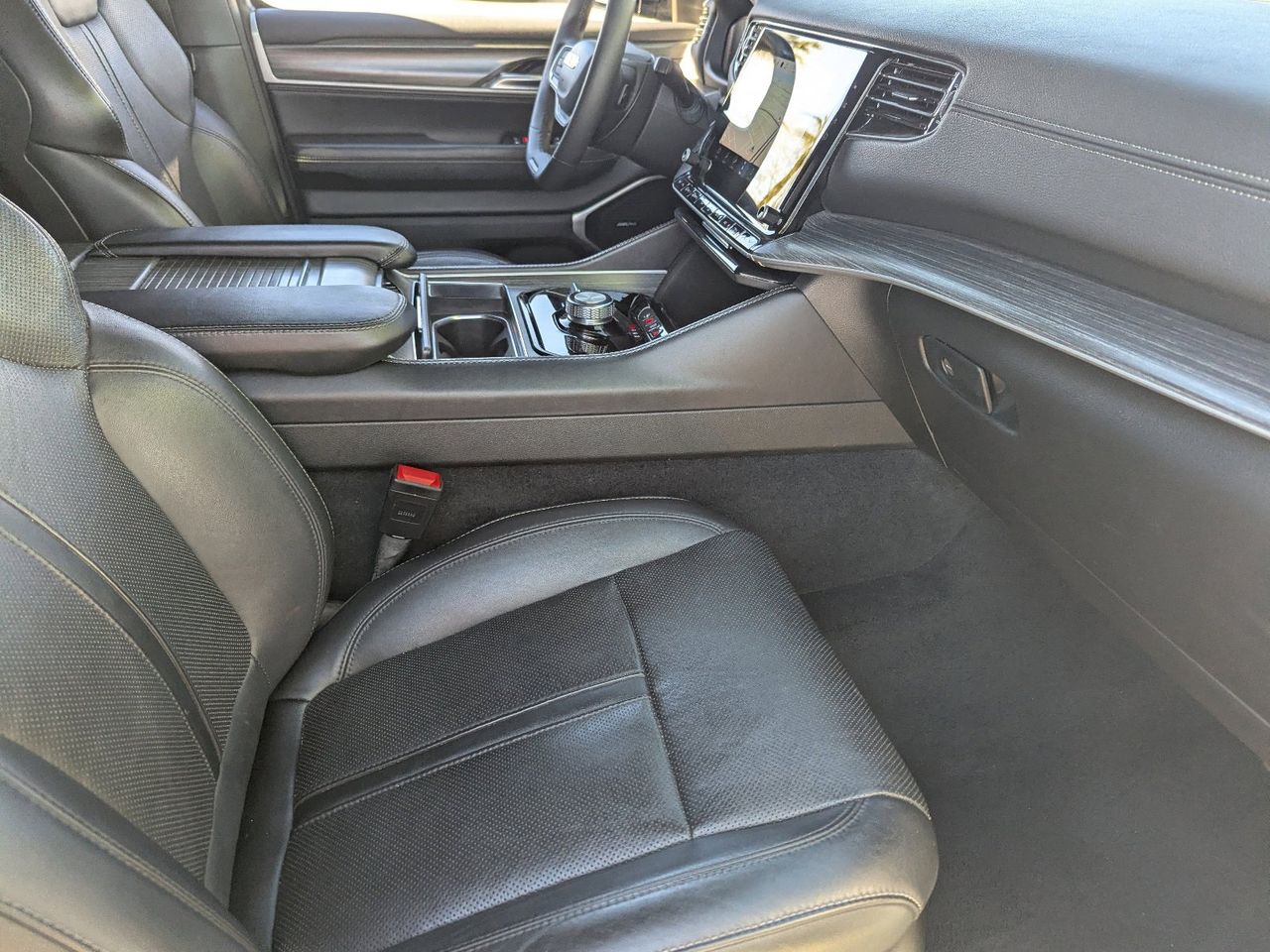 Used 2023 Silver Zynith Jeep Series II image 12