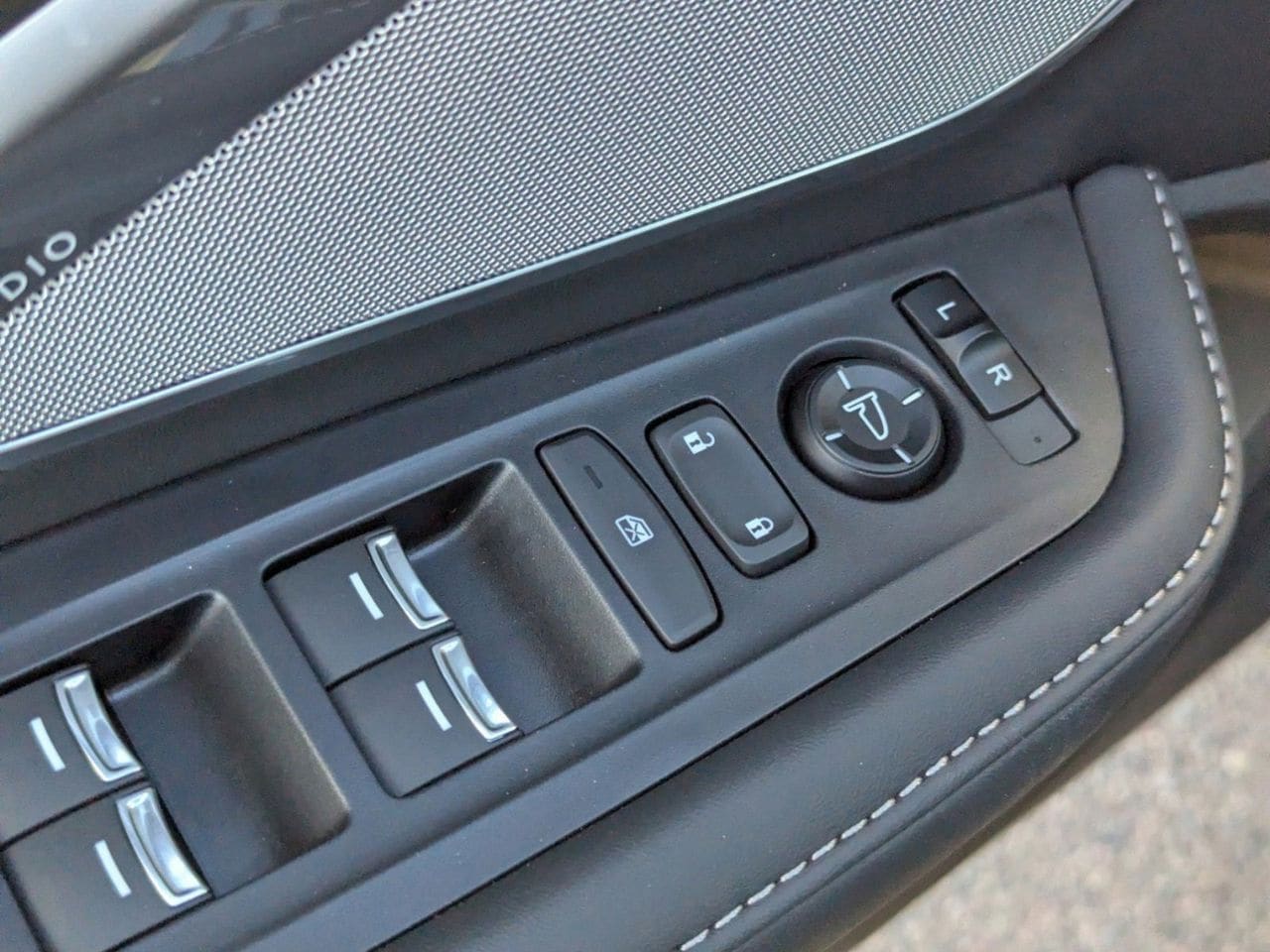 New 2026 Platinum White Pearl Acura Technology Package image 17