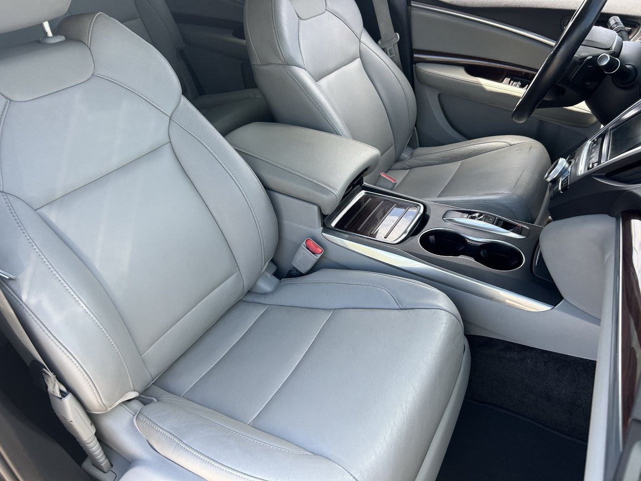 Used 2016 Graphite Luster Metallic Acura 3.5L w/Technology Package image 13