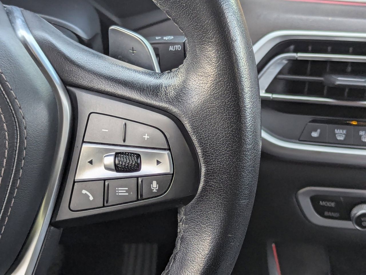 Used 2023 Black Sapphire Metallic BMW sDrive40i image 26