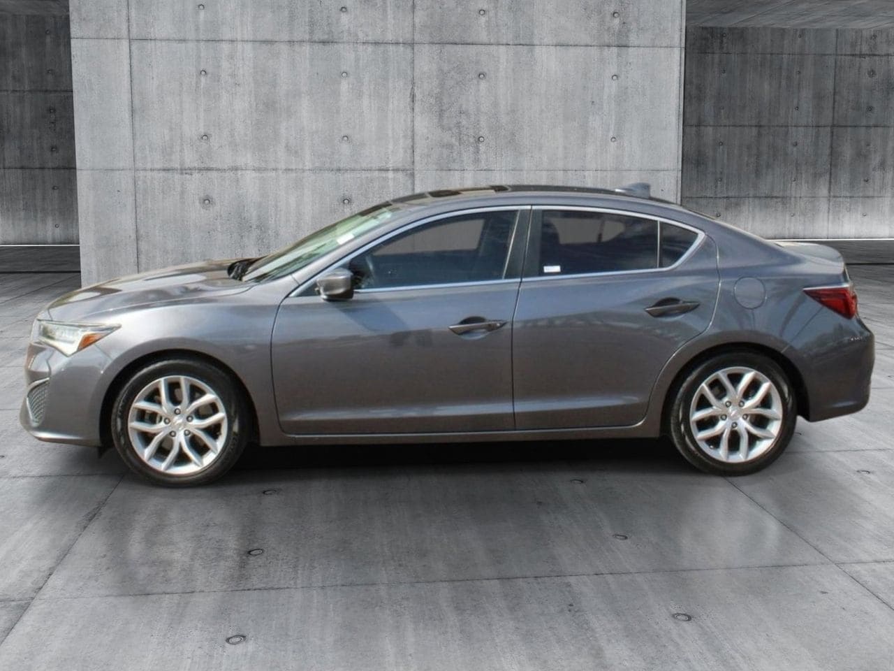 Used 2020 Modern Steel Metallic Acura Premium image 2
