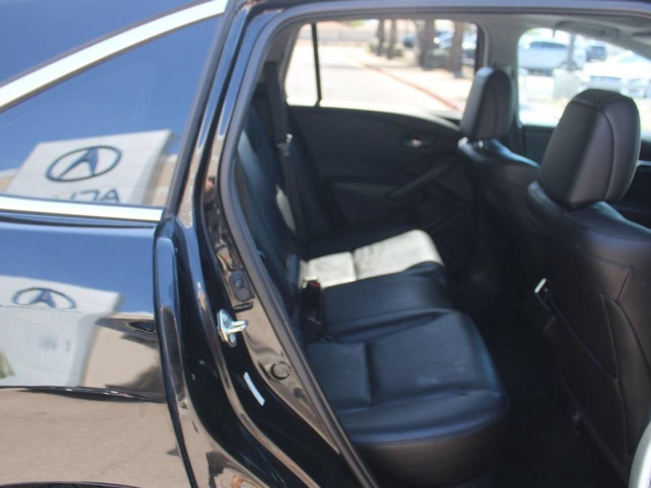 Used 2018 Crystal Black Pearl Acura Technology Package image 14