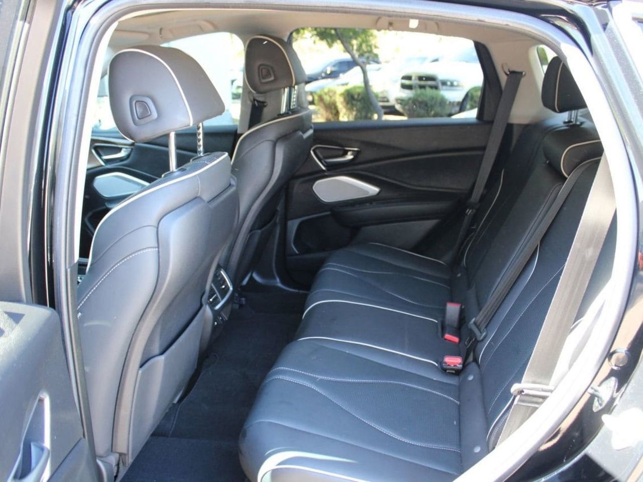 Certified Used 2023 Majestic Black Pearl Acura Advance Package SH-AWD image 10