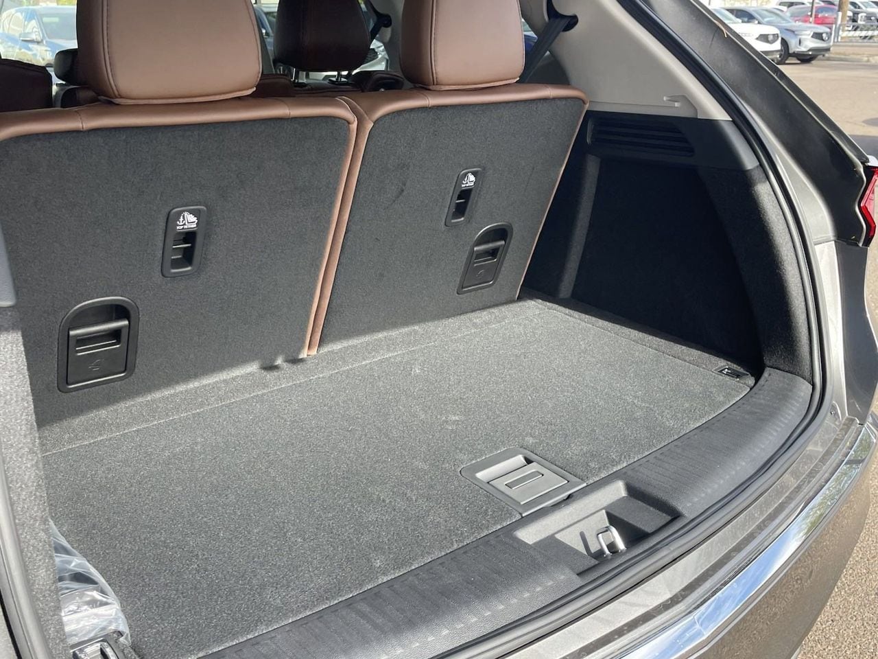 New 2026 Liquid Carbon Metallic Acura SH-AWD Technology Package image 16