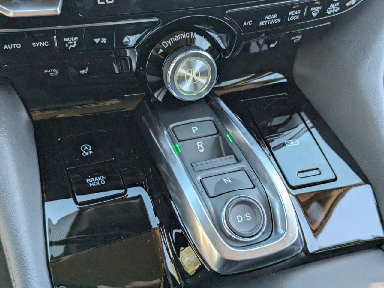 New 2026 Platinum White Pearl Acura SH-AWD image 21