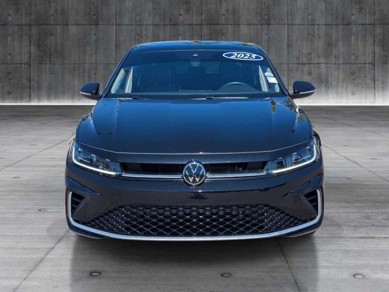 Used 2025 Deep Black Pearl Volkswagen 1.5T SEL image 8