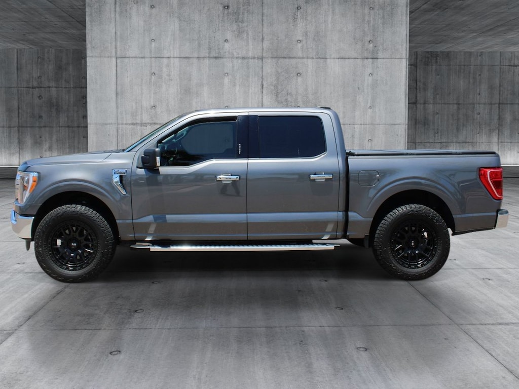 Used 2022 Ford F-150 XLT Truck SuperCrew Cab