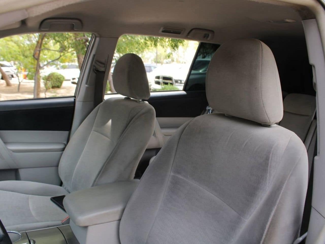 Used 2011 Shoreline Blue Pearl Toyota Premium image 29