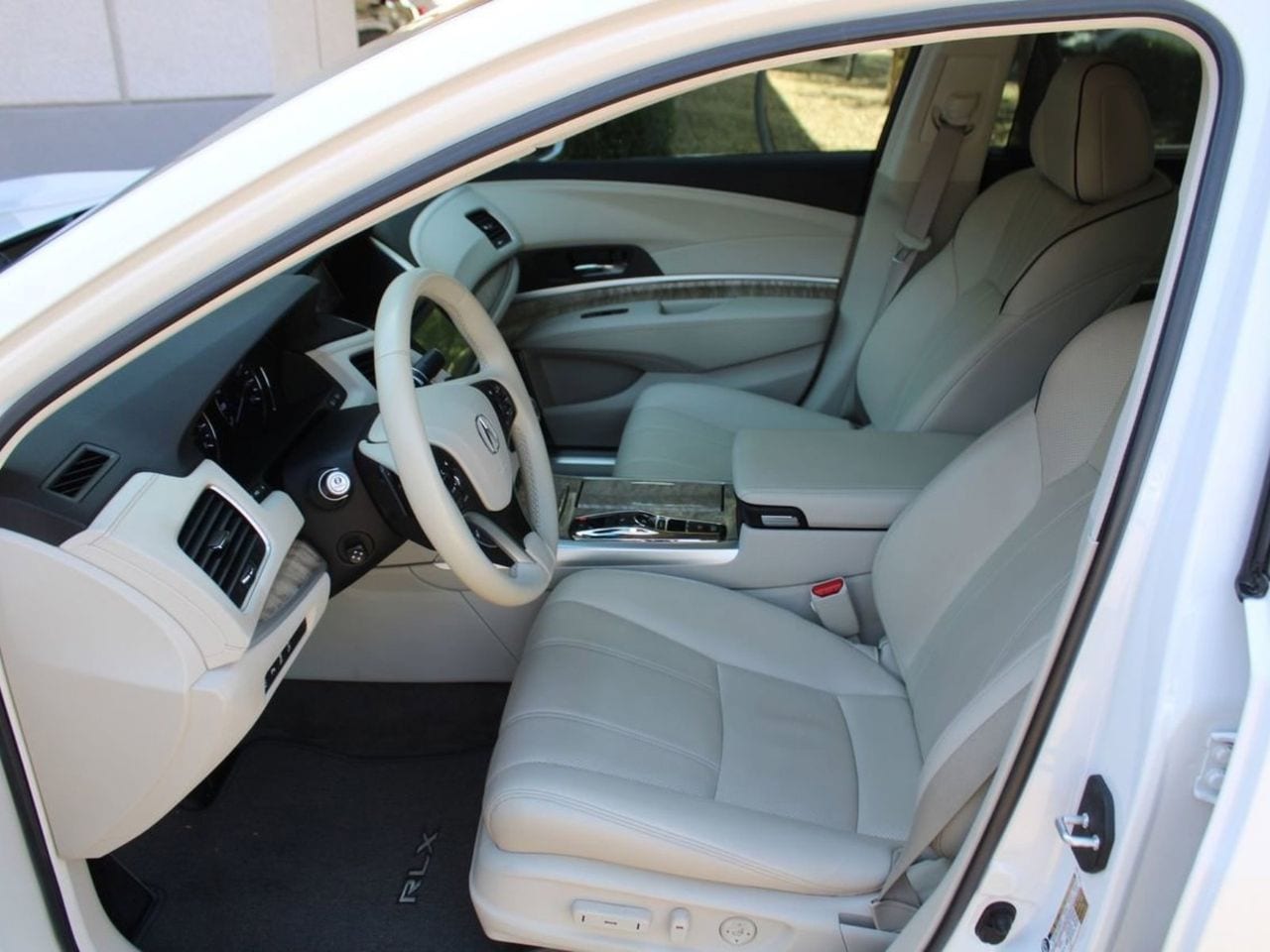 Used 2020 Platinum White Pearl Acura Advance Package SH-AWD image 9