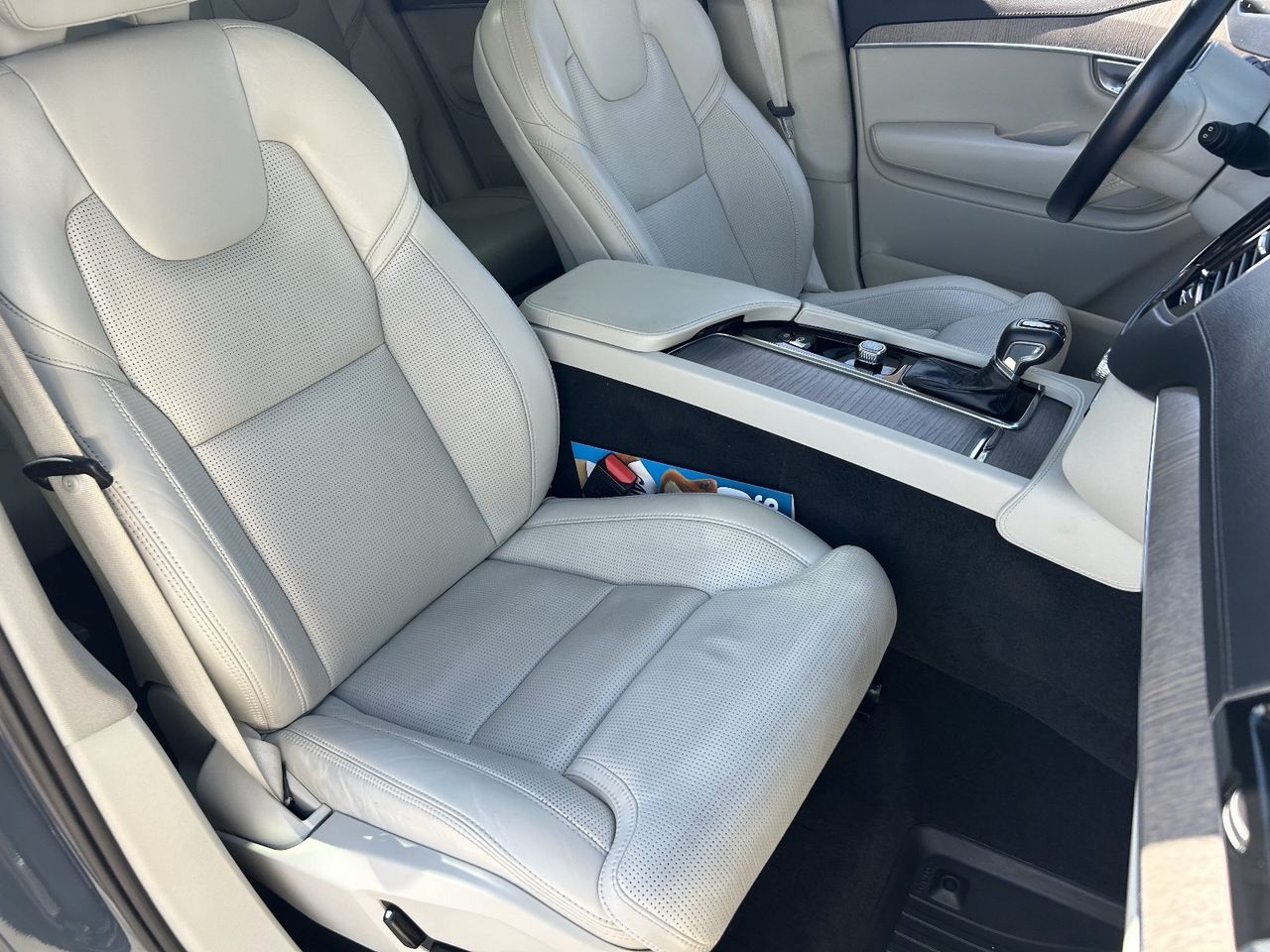 Used 2022 Denim Blue Metallic Volvo T6 Inscription image 12