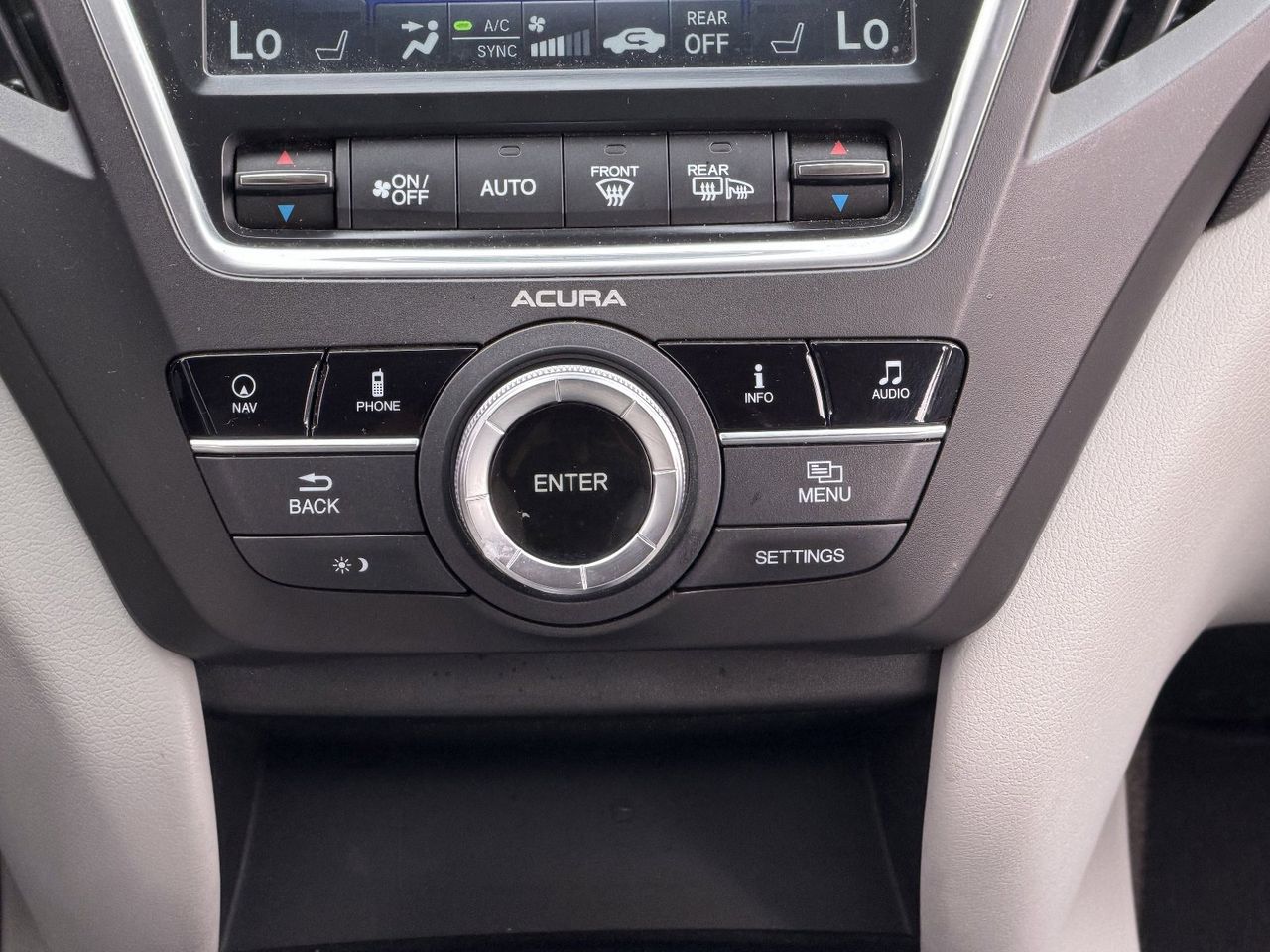 Used 2017 Lunar Silver Metallic Acura 3.5L w/Technology Package image 23