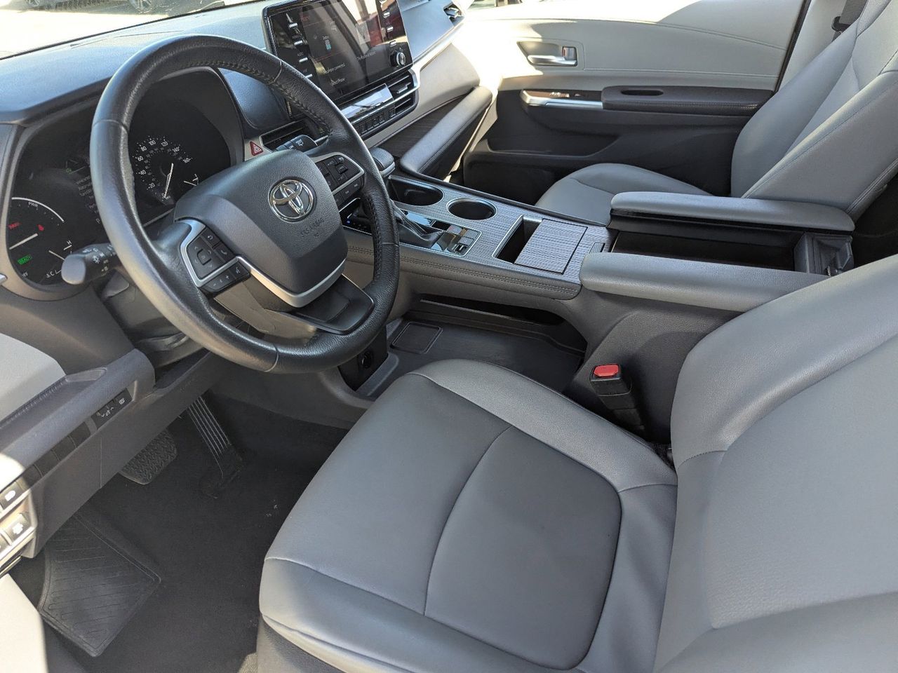 Used 2024 Celestial Silver Metallic Toyota XLE 8 Passenger image 27