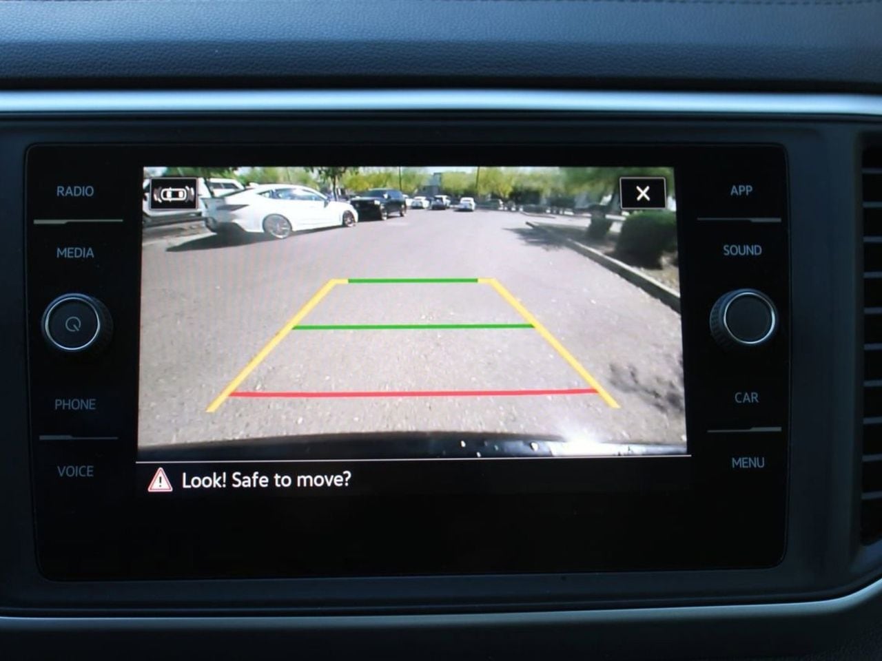 Used 2021 Deep Black Pearl Volkswagen 2.0T SE w/Technology image 15