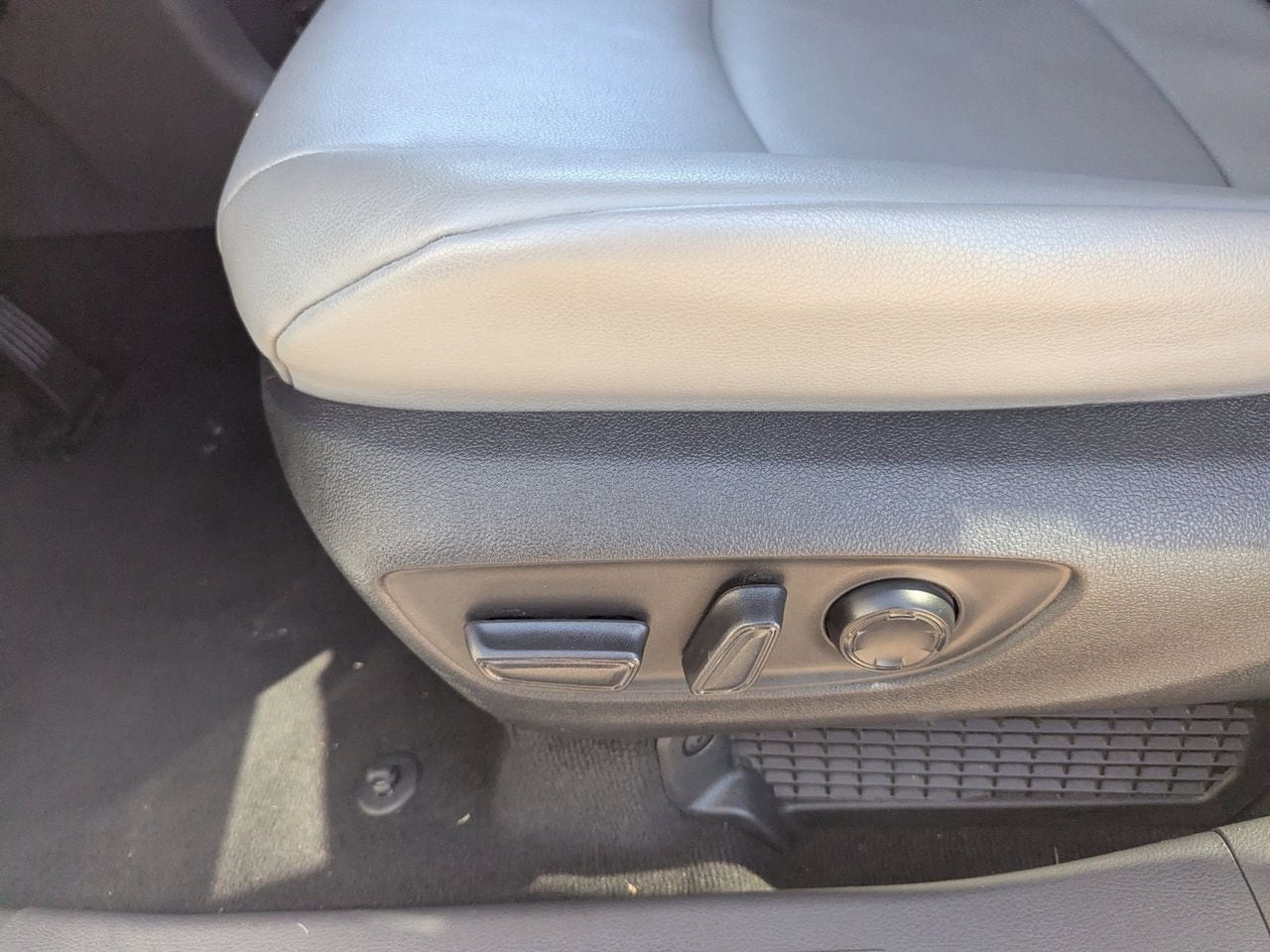 Used 2024 Celestial Silver Metallic Toyota XLE 8 Passenger image 29